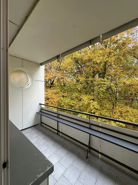 Erstbezug nach Sanierung: 2 Zimmer Wohnung mit Balkon in Berlin-Britz — photo 1